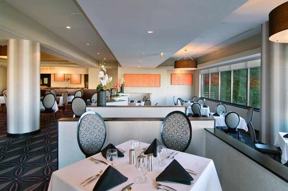 Hilton Charlotte University Place Restaurante foto