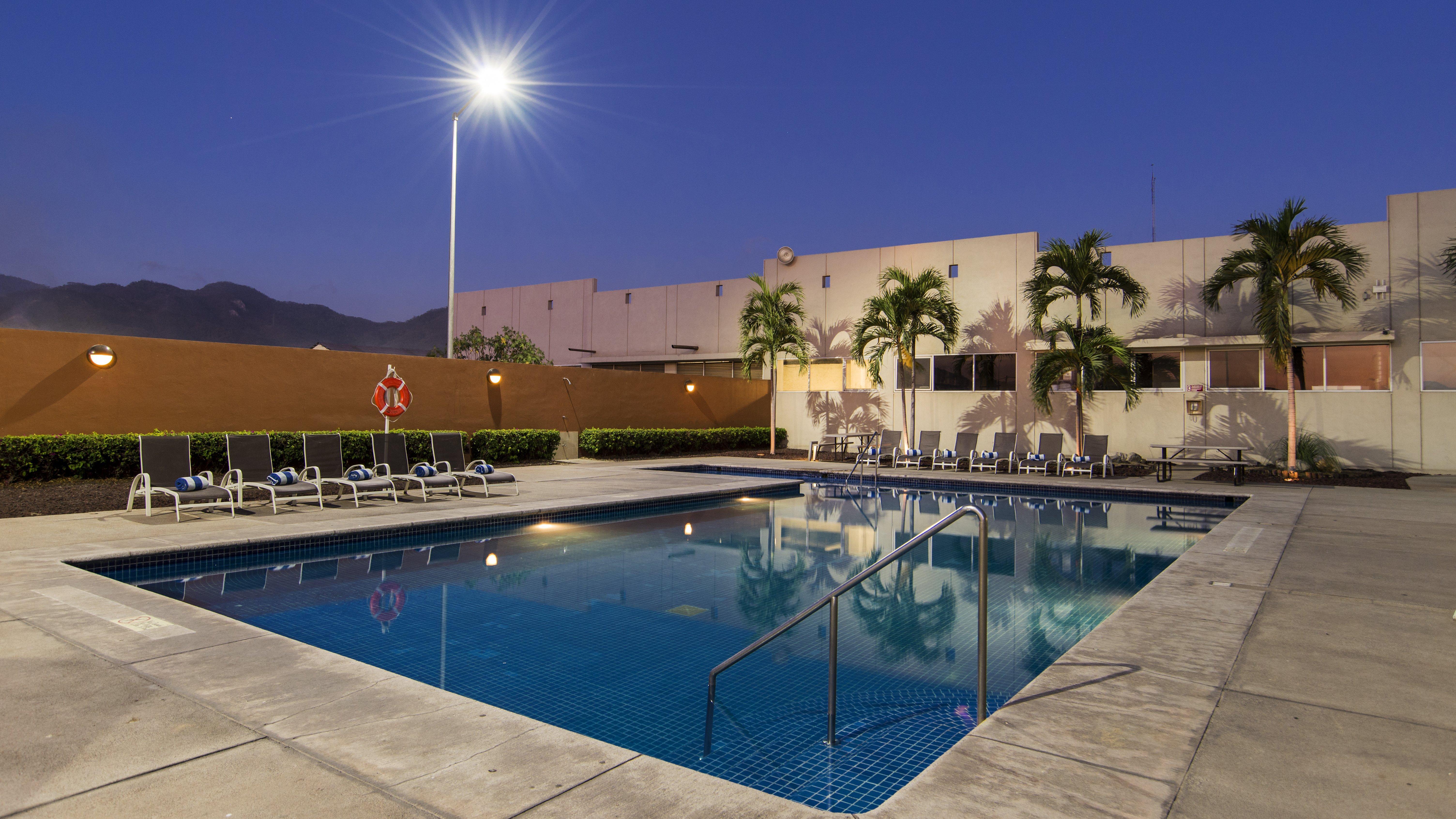 Holiday Inn Express Manzanillo, An Ihg Hotel Exterior foto