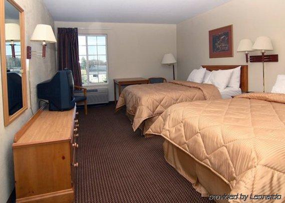 American Inn And Suites Houghton Lake Quarto foto