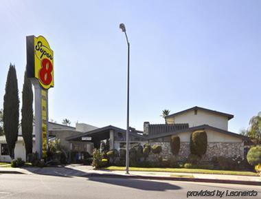 Super 8 By Wyndham Canoga Park Los Angeles Exterior foto