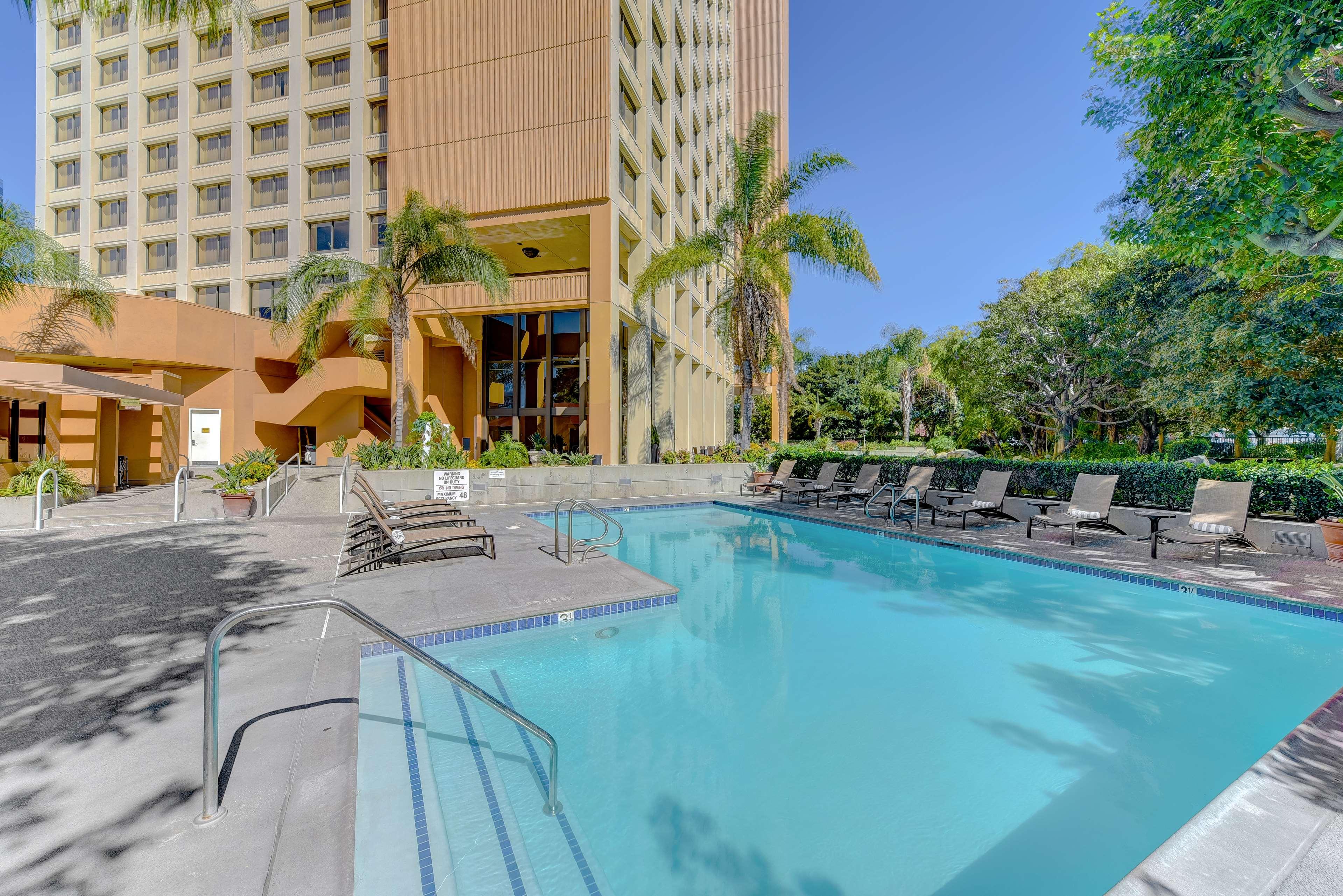 Hotel Fera Anaheim, A Doubletree By Hilton Orange Exterior foto