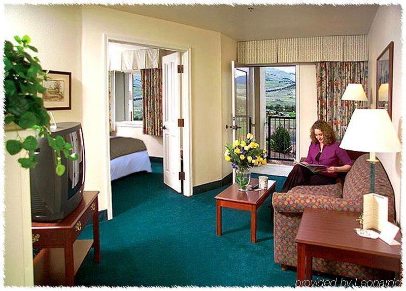 Ashland Hills Hotel & Suites Quarto foto