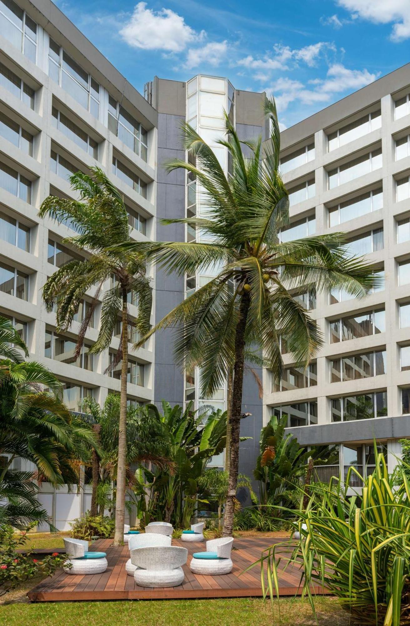 Radisson Blu Okoume Palace Hotel, Libreville Exterior foto