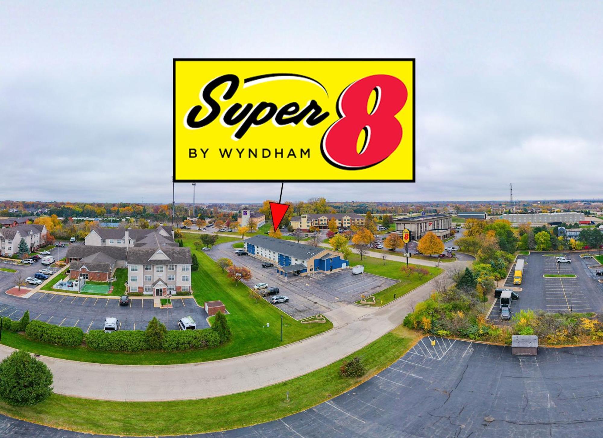 Super 8 By Wyndham Rockford Hotel Exterior foto