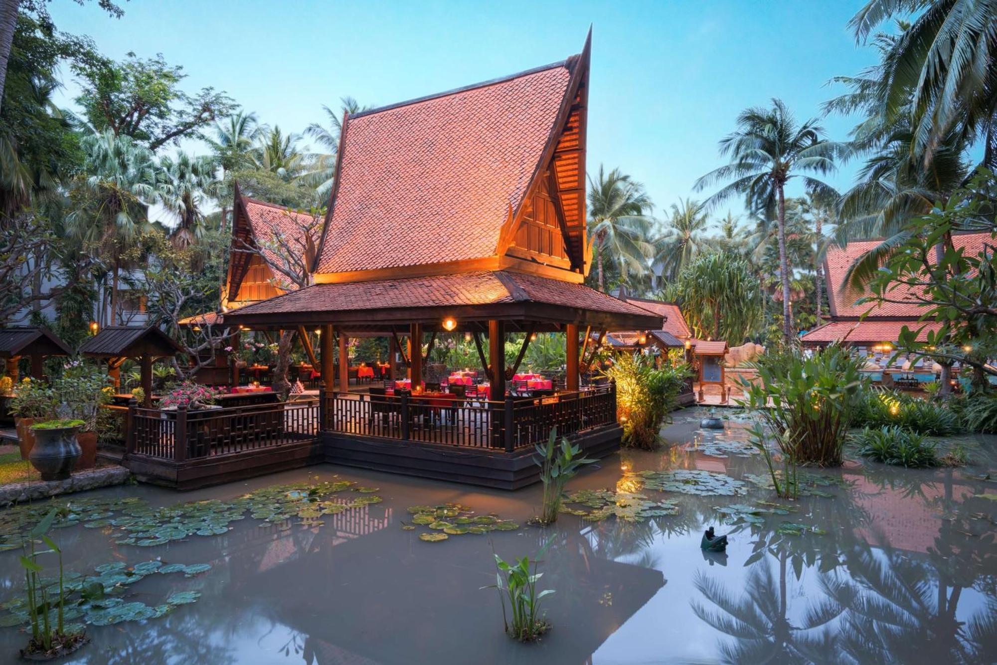 Avani Pattaya Resort Exterior foto