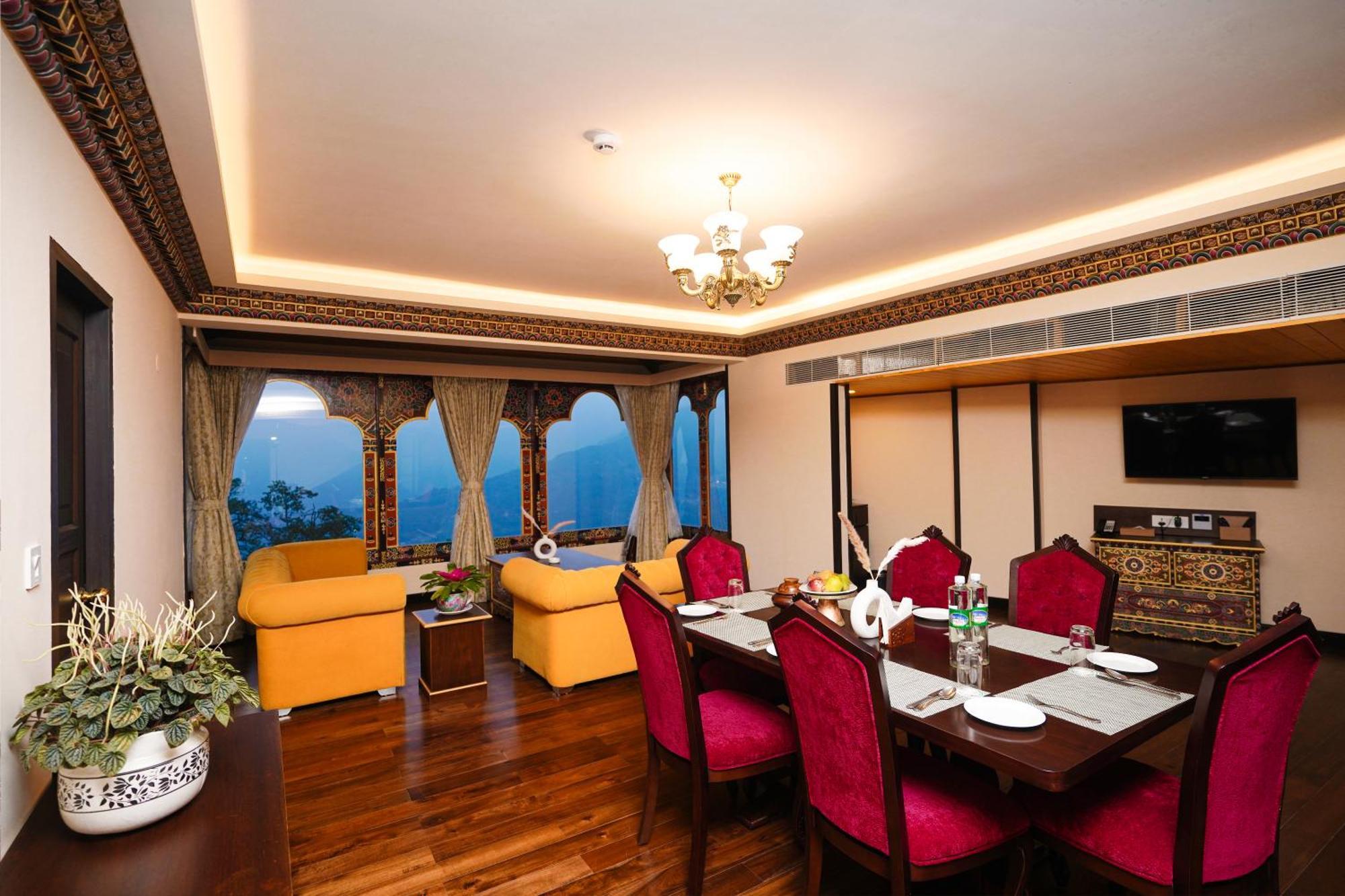 Denzong Regency- Luxury Mountain Retreat Spa & Casino Gangtok Exterior foto