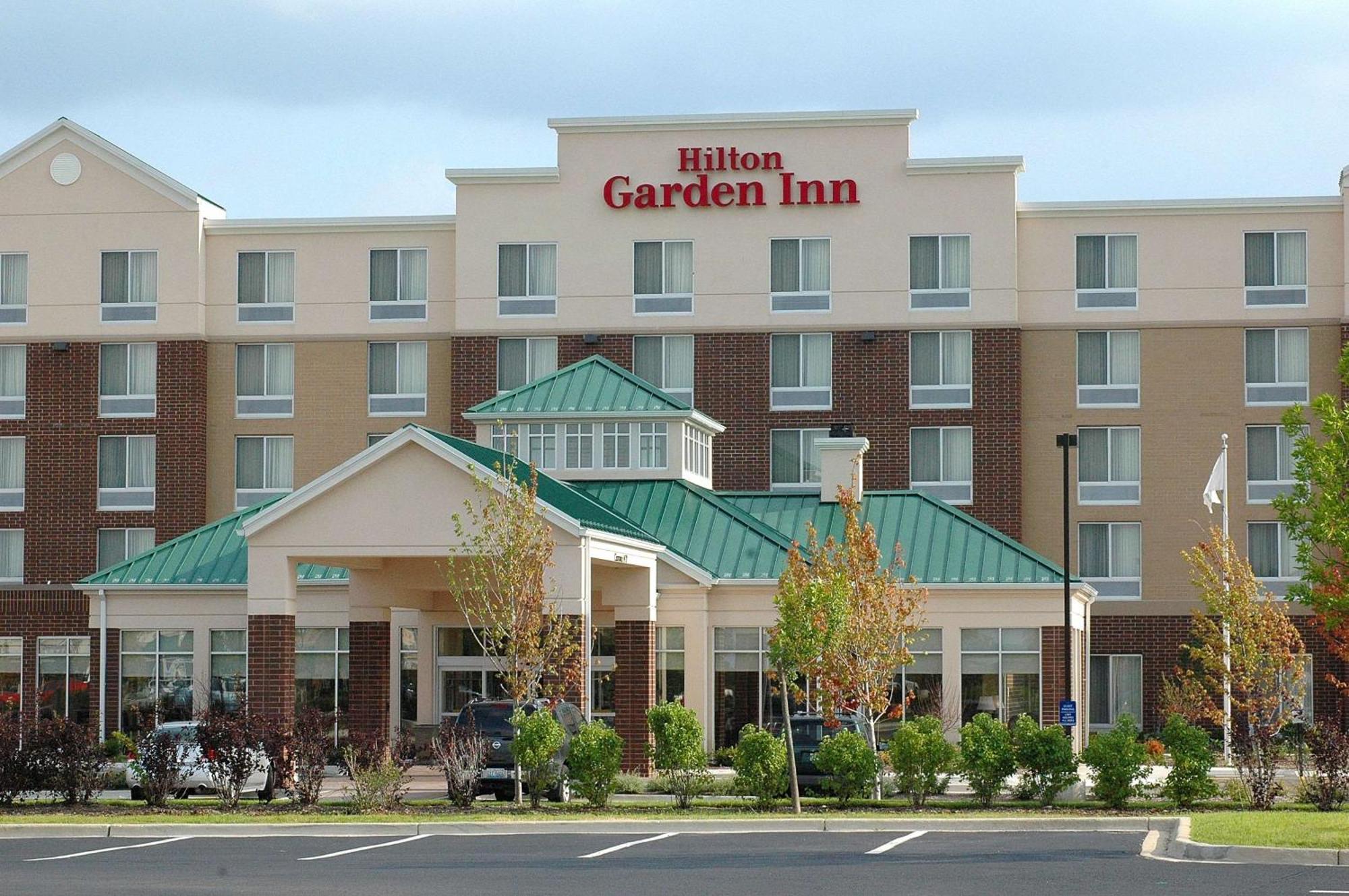 Hilton Garden Inn Naperville/Warrenville Exterior foto