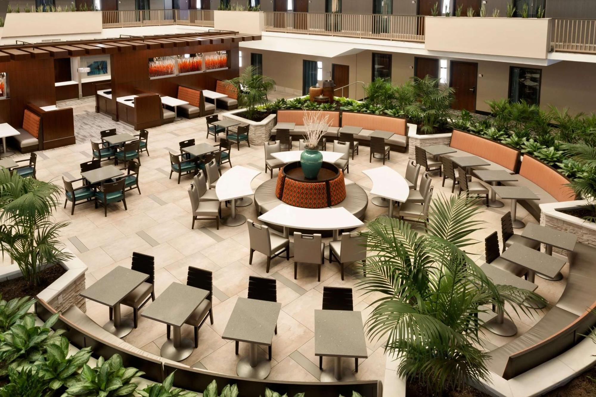 Embassy Suites By Hilton Atlanta Airport Exterior foto