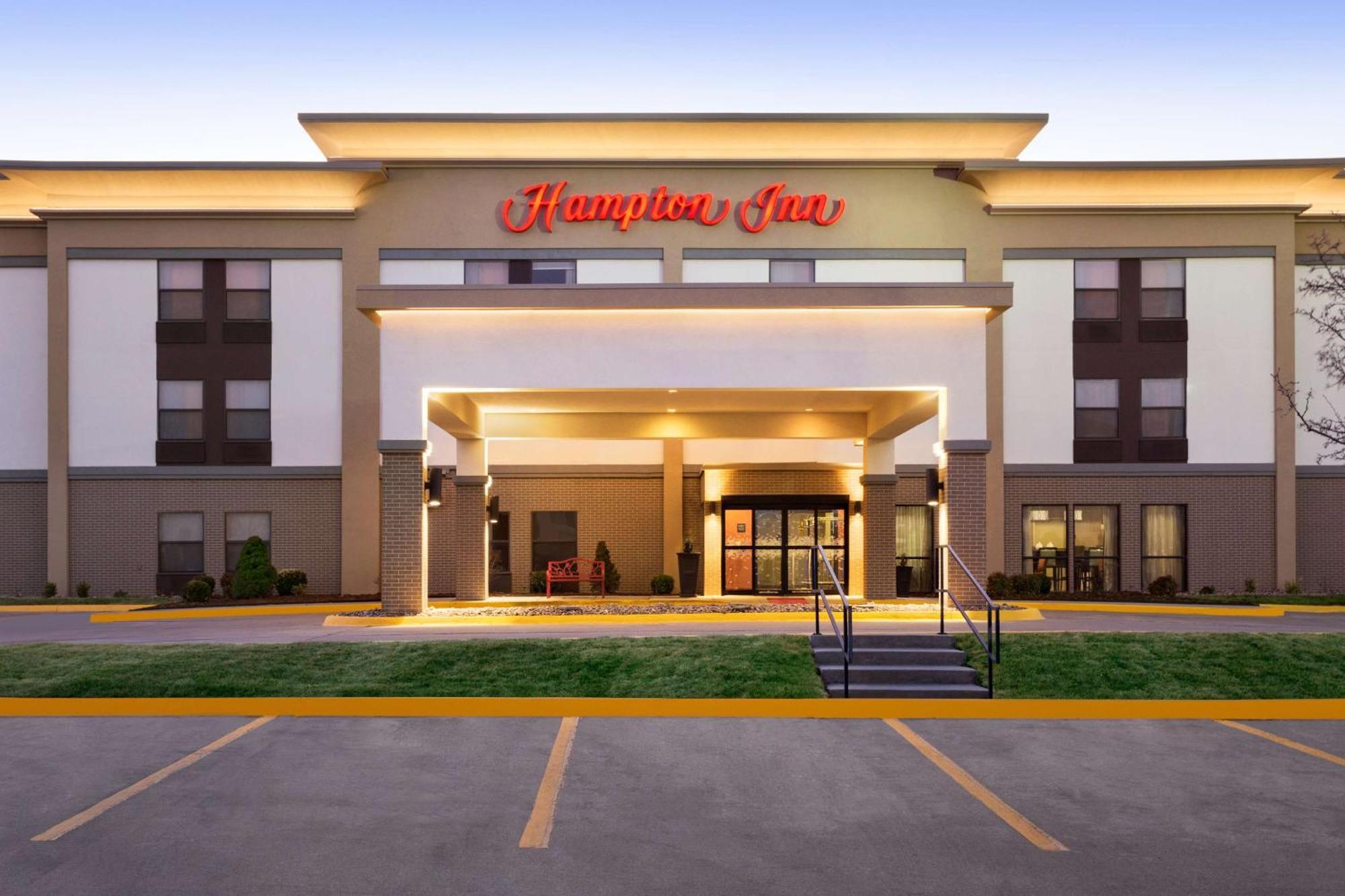 Hampton Inn Wichita-East Exterior foto
