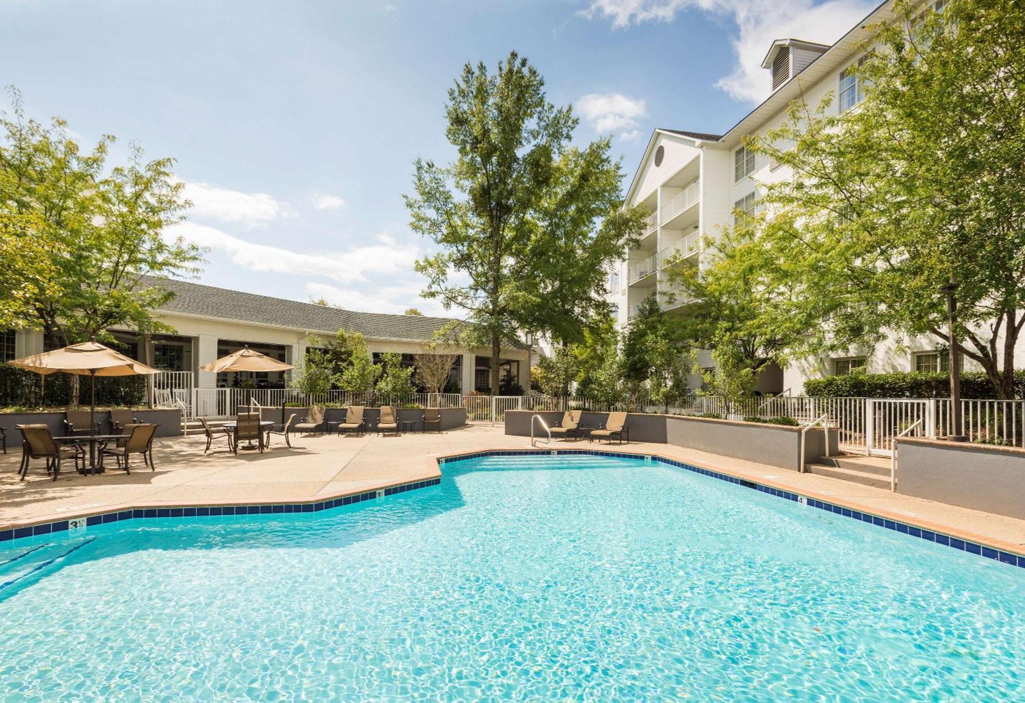 Doubletree By Hilton Raleigh Durham Airport At Research Triangle Park Hotel Exterior foto