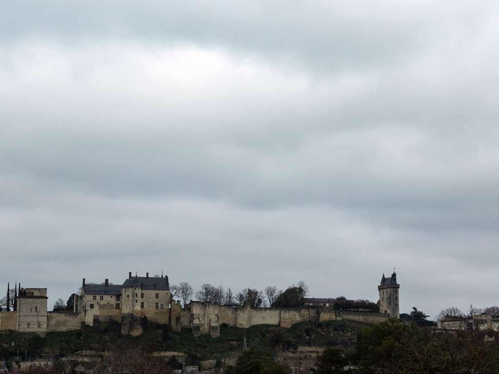 Ibis Styles Chinon Hotel Quarto foto