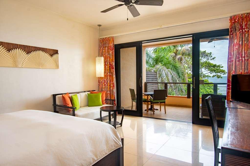Doubletree By Hilton Seychelles Allamanda Resort & Spa Victoria Quarto foto