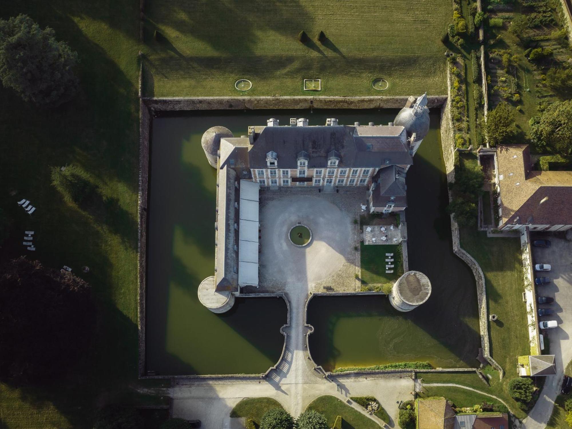 Le Château D'Etoges - Les Collectionneurs Exterior foto