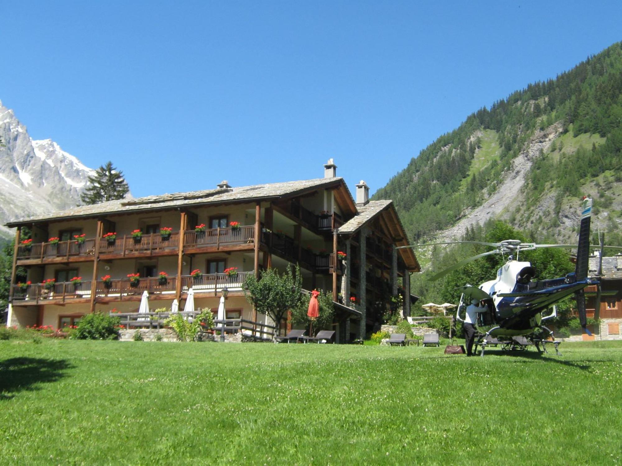 Auberge De La Maison Courmayeur Exterior foto