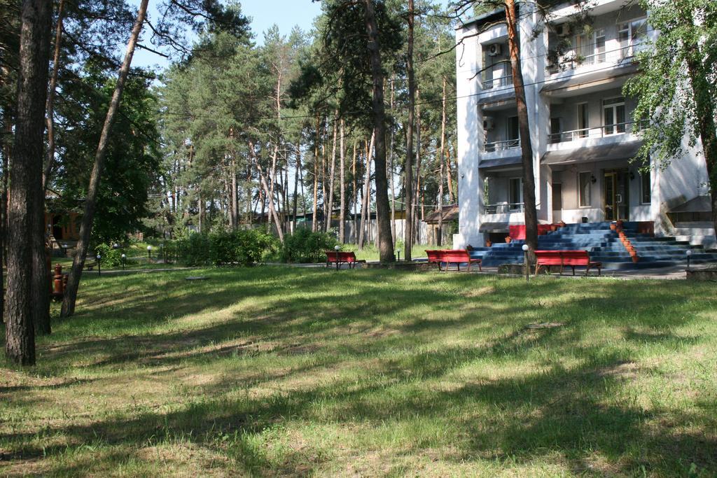 Buymerivka Pine Spa-Resort Okhtyrka Exterior foto