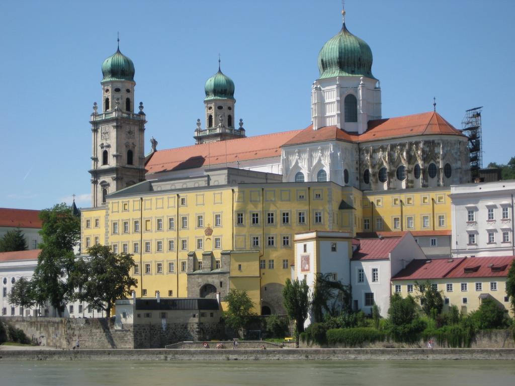 Ibb Hotel Passau Sued Exterior foto