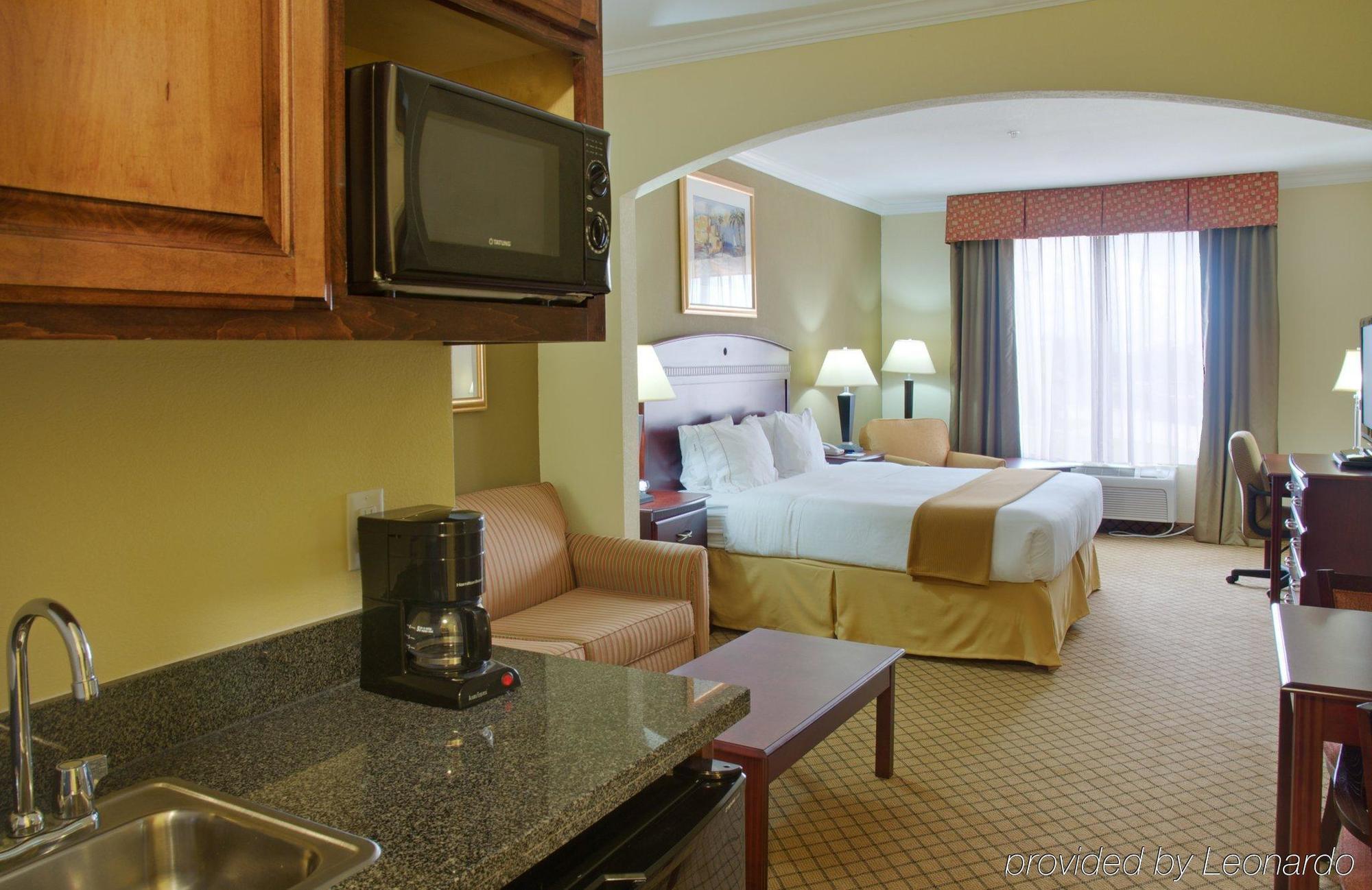 Holiday Inn Express Hotel & Suites Winnie, An Ihg Hotel Quarto foto