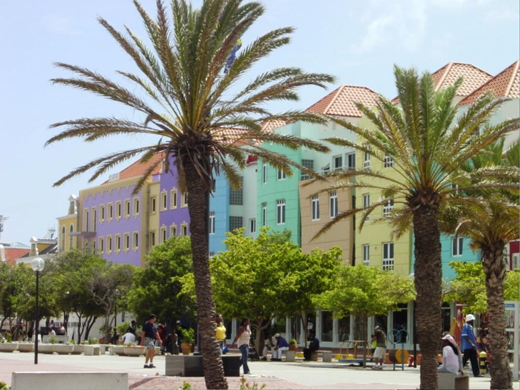 E M City Hotel Curacao Exterior foto