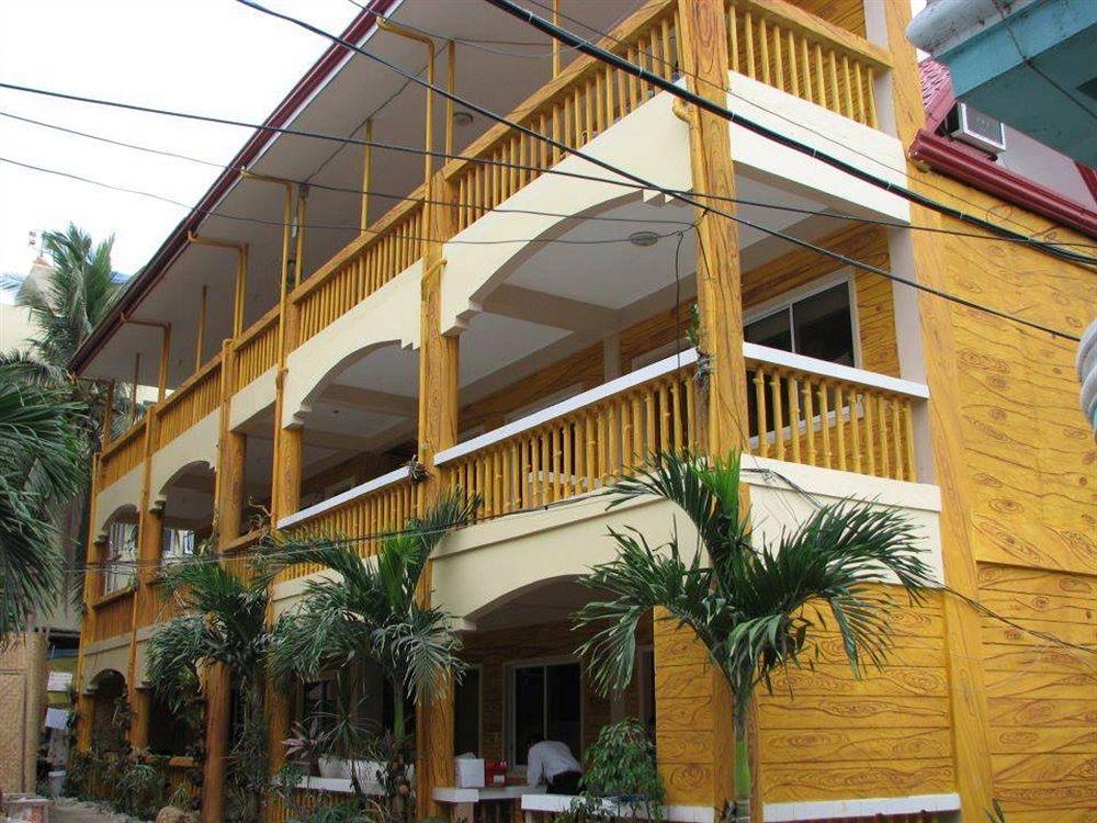 La Oviedo Villa Resort Balabag  Exterior foto