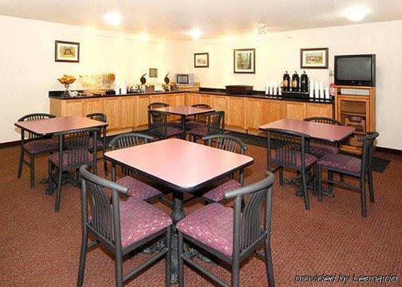 Quality Inn & Suites Redwood Coast Crescent City Restaurante foto