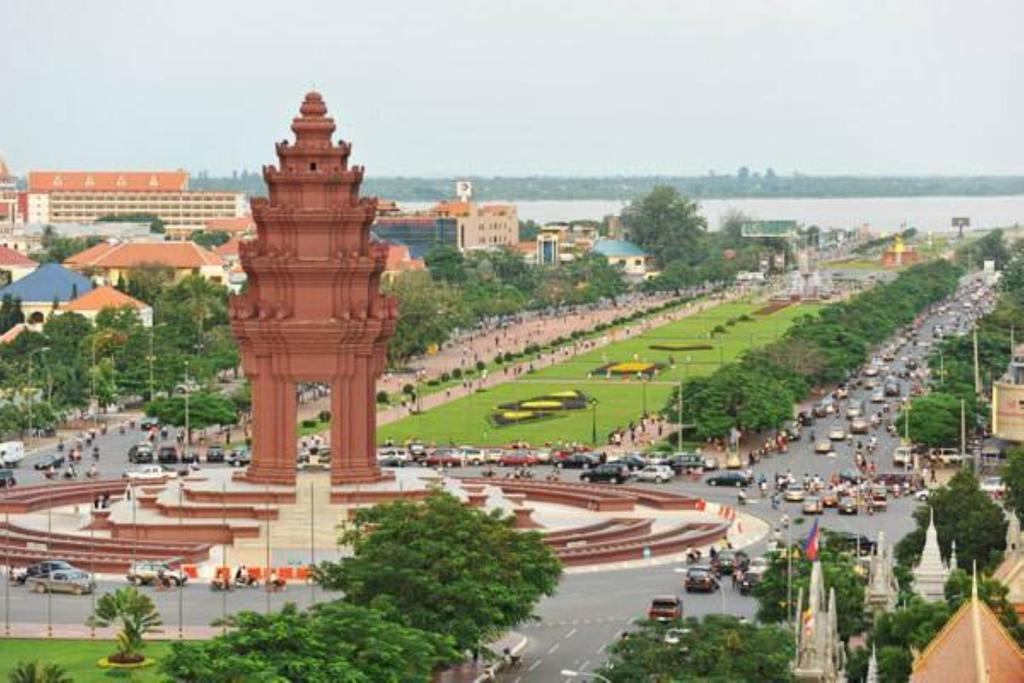 Ibis Budget Phnom Penh Riverside Exterior foto