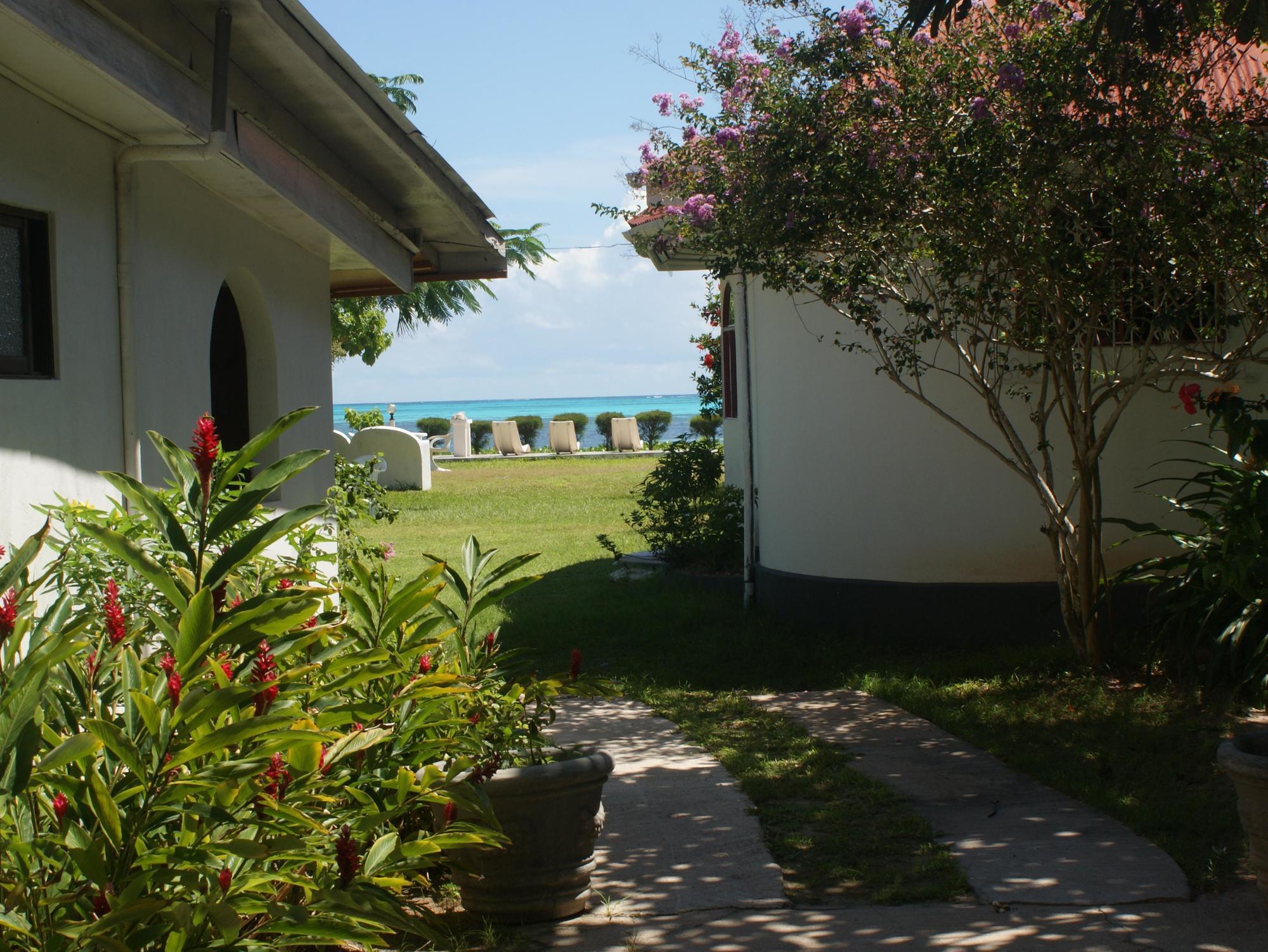 Amitie Chalets Hotel Praslin Exterior foto