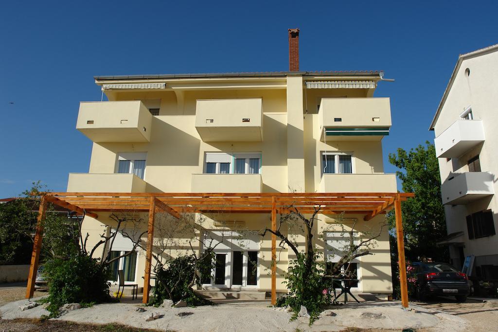 Apartments Adria Turanj Exterior foto