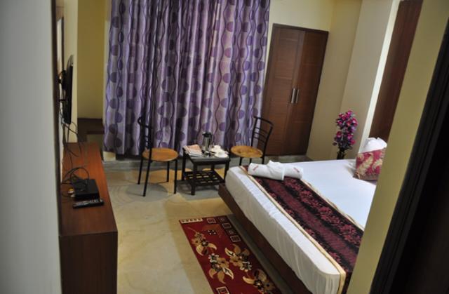 Oyo Hotel Repose Villa Near Gurudwara Shri Bangla Sahib Nova Deli Exterior foto