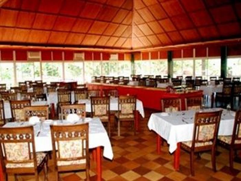 Imperial Botanical Beach Hotel Entebbe Restaurante foto