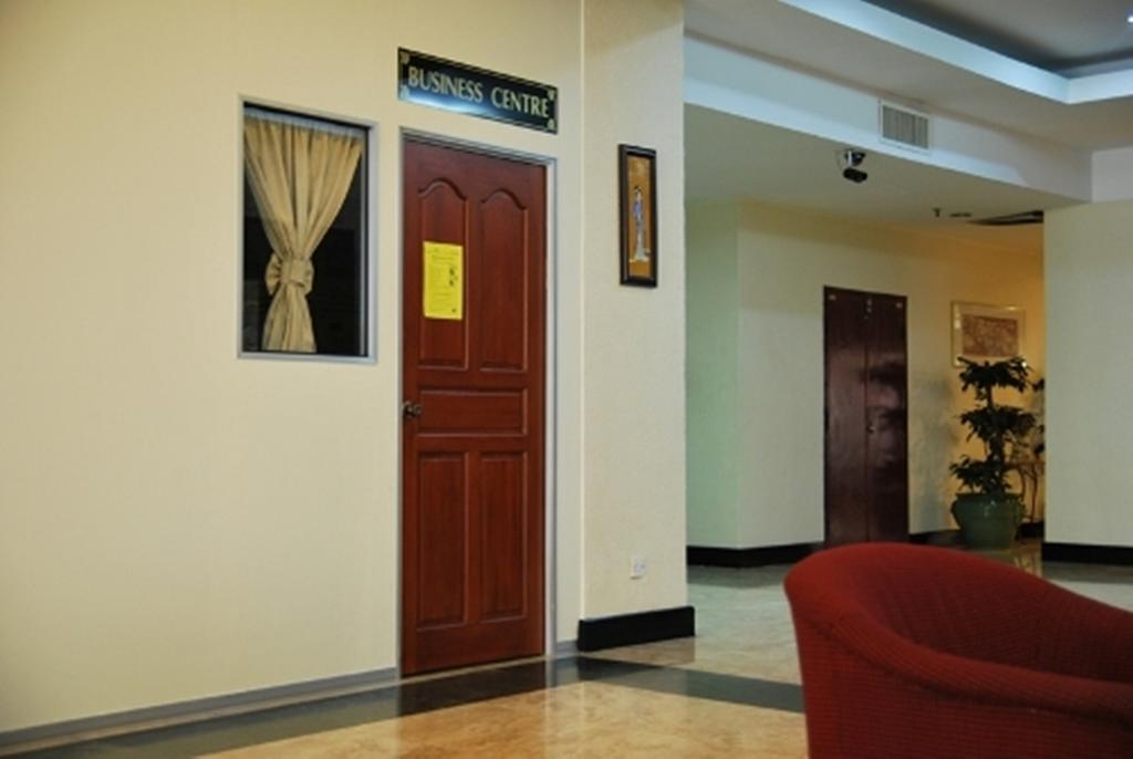 Klang Histana Hotel Exterior foto