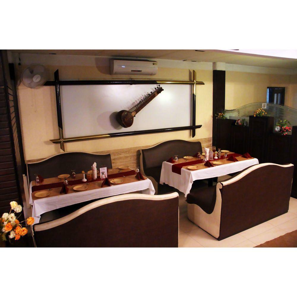 Vista Rooms At Kanchan Bagh Indore Exterior foto