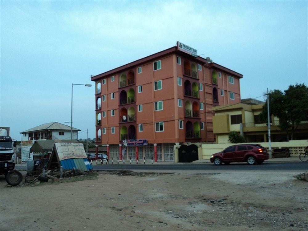 Faculty Gh Apartments Awoshie Exterior foto