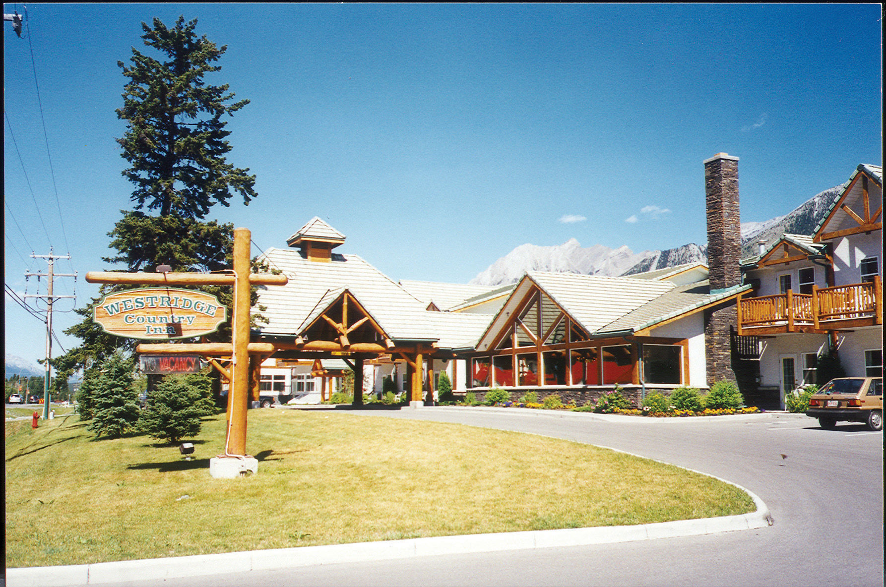 Canmore Rocky Mountain Inn Exterior foto