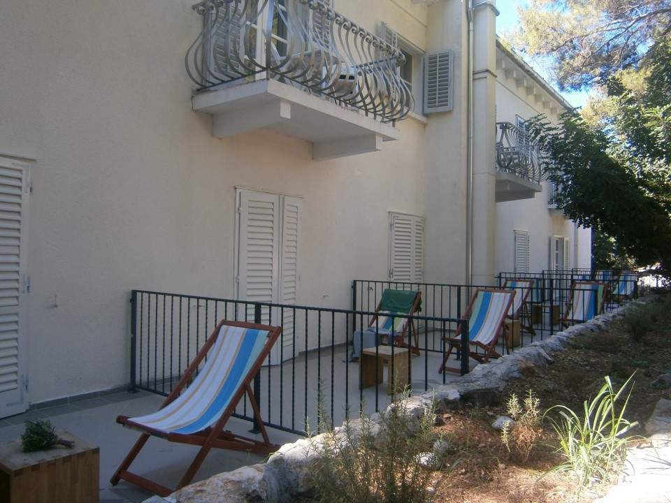 Hotel Moeesy, Blue & Green Oasis Hvar Town Exterior foto