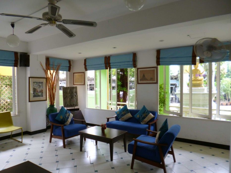 Sawasdee Sukhumvit Inn Banguecoque Exterior foto