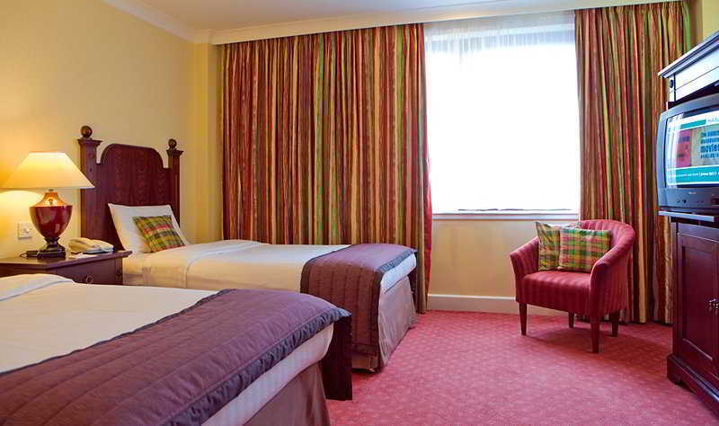 Holiday Inn Glasgow - East Kilbride, An Ihg Hotel Exterior foto