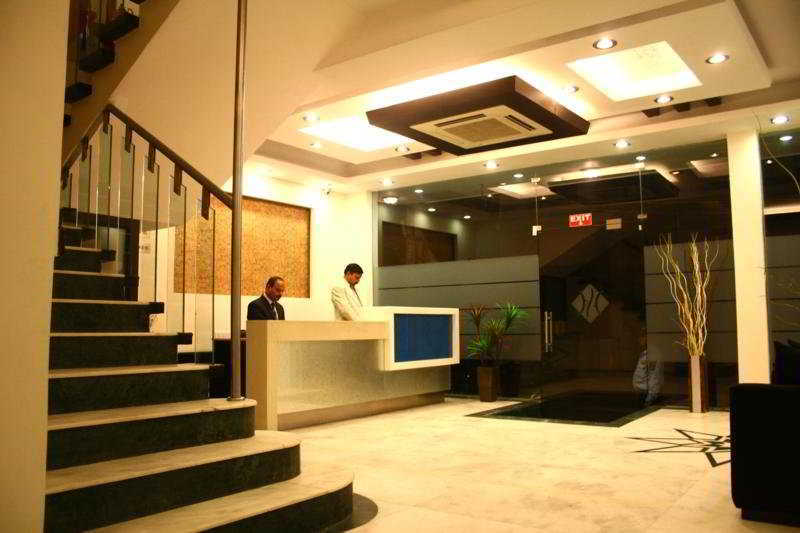 Hotel Saar Inn Nova Deli Exterior foto