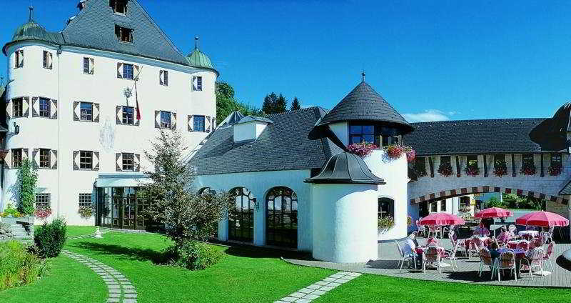 Family Hotel Schloss Rosenegg Fieberbrunn Exterior foto