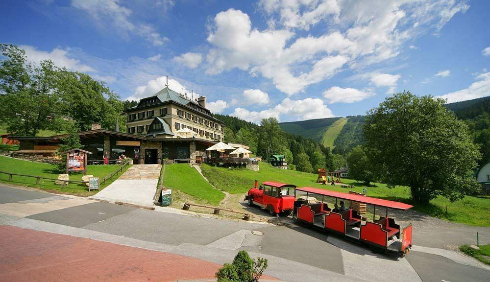 Hotel Praha Špindlerŭv Mlýn Exterior foto