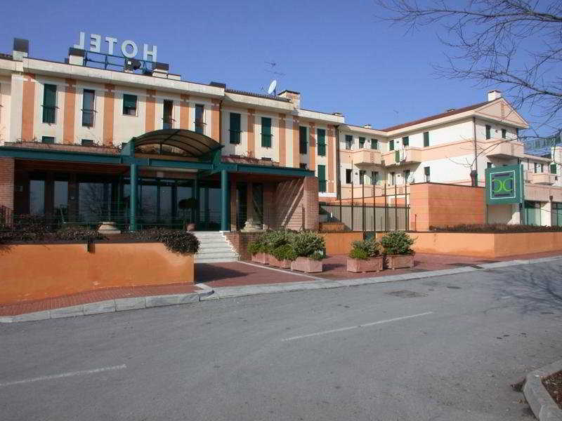 Hotel Il Canova Sandrigo Exterior foto