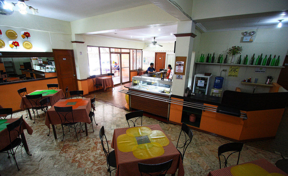 Travelbee Capitol Inn Cebu Exterior foto