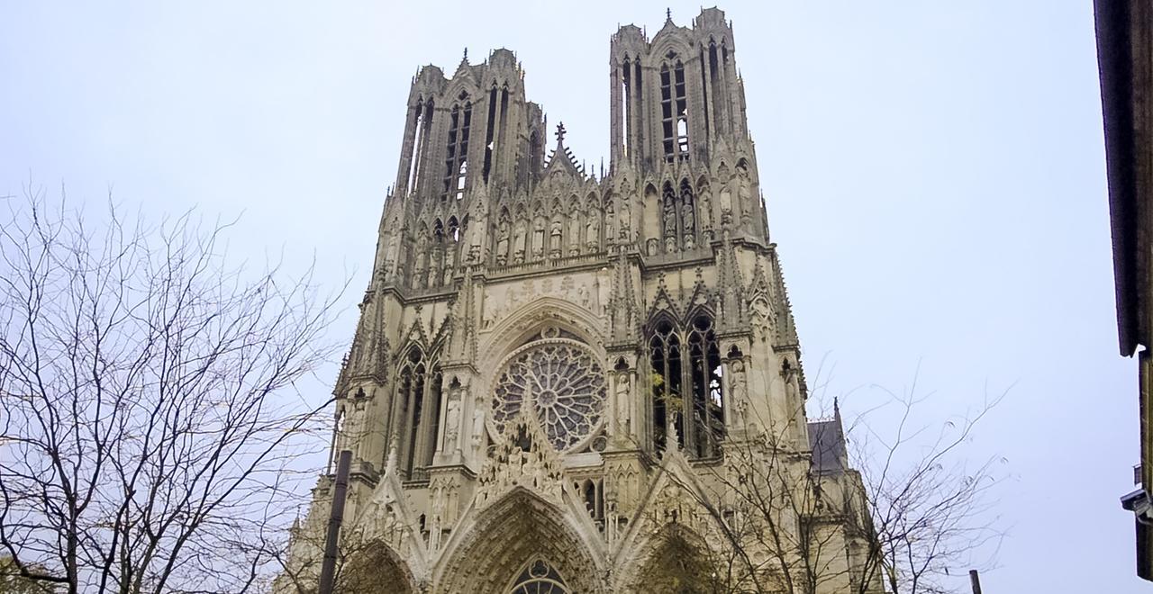 KOSY Appart'hôtel Le Champ De Mars Reims Exterior foto