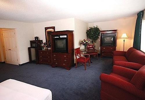 Point Plaza Suites At City Center Newport News Quarto foto