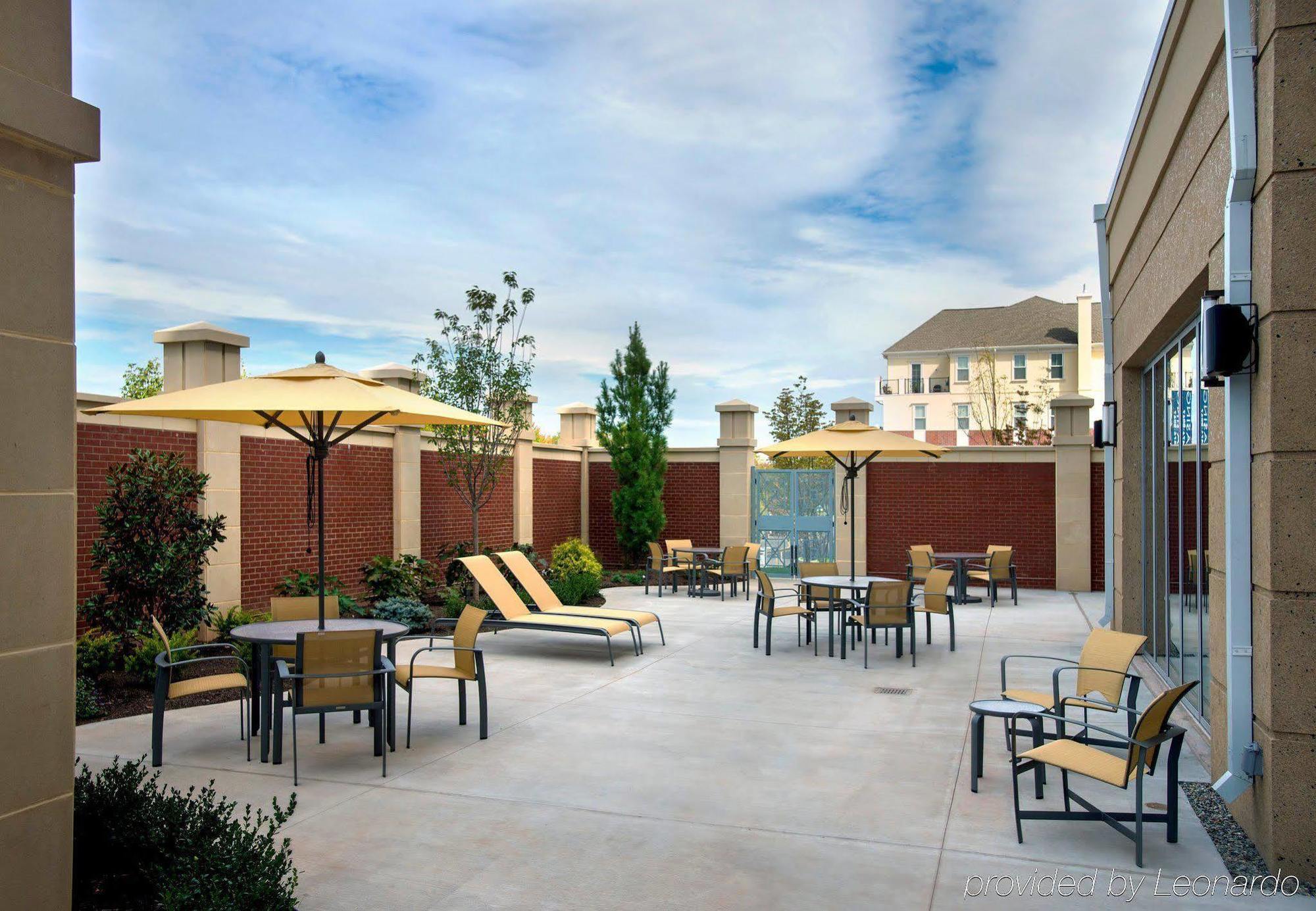 Courtyard By Marriott Philadelphia Lansdale Hotel Exterior foto