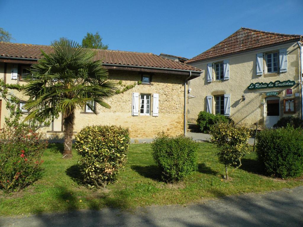 Logis Le Relais Du Bastidou Hotel Beaumarches Exterior foto