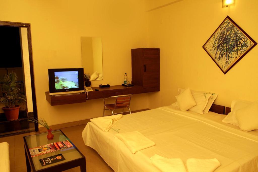 Aakaash Hotel Tiruvannāmalai Quarto foto