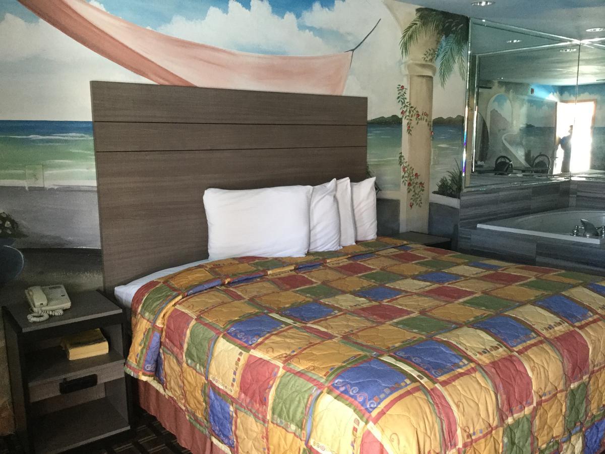 Luxury Inn And Suites Seaworld San Antonio Exterior foto