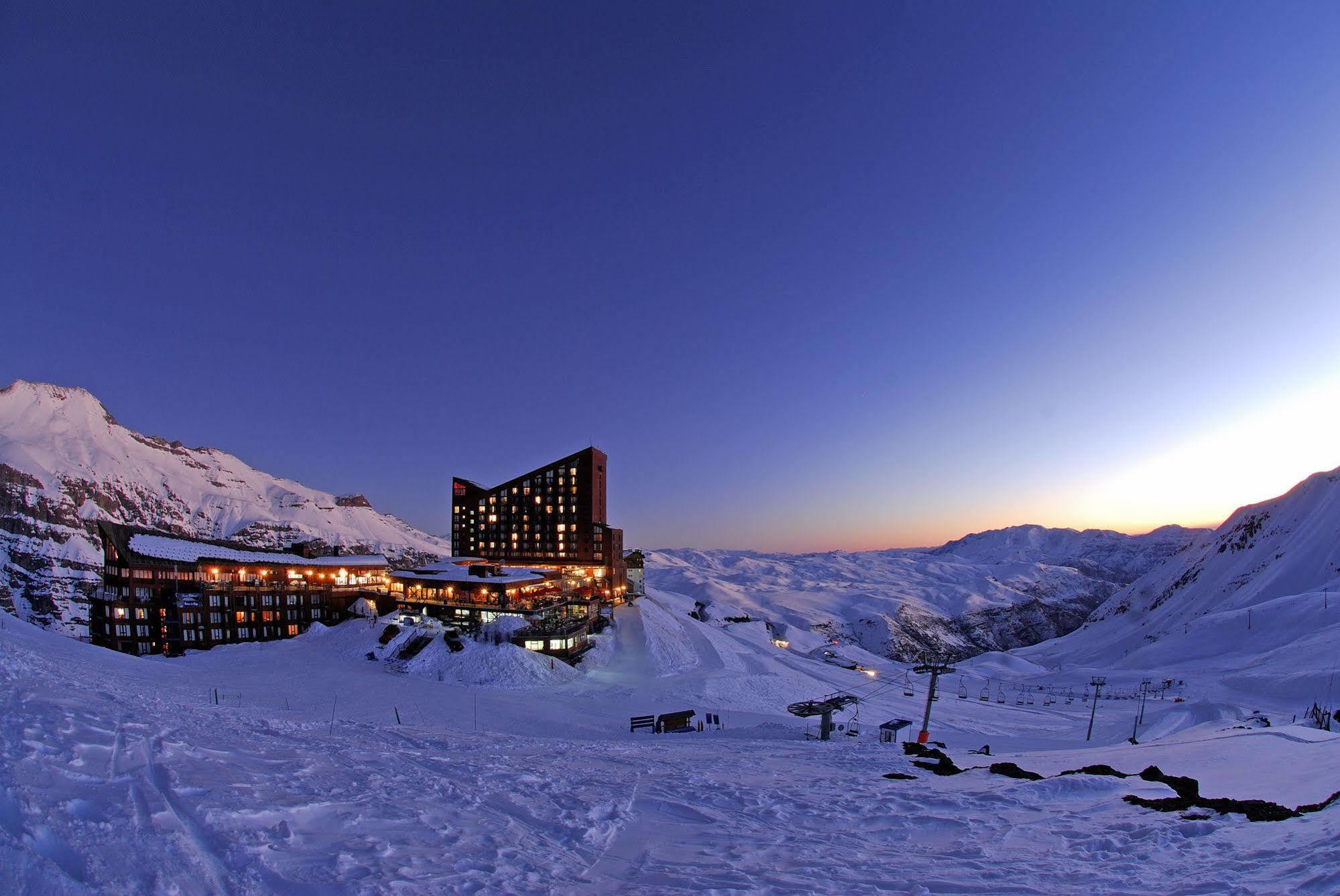 Hotel Puerta Del Sol Valle Nevado Exterior foto