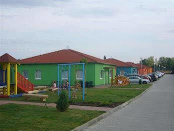Holiday Village Senec Exterior foto