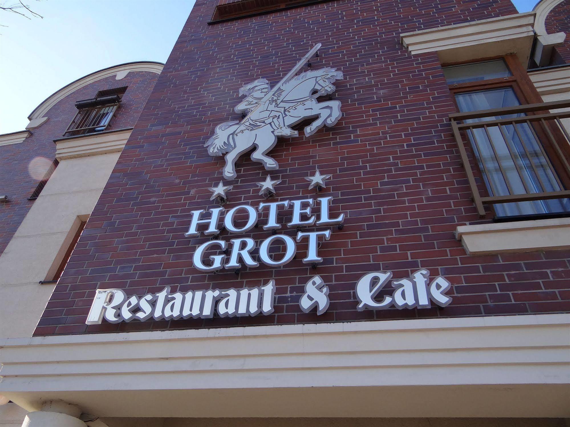 Grot Hotel Malbork Exterior foto